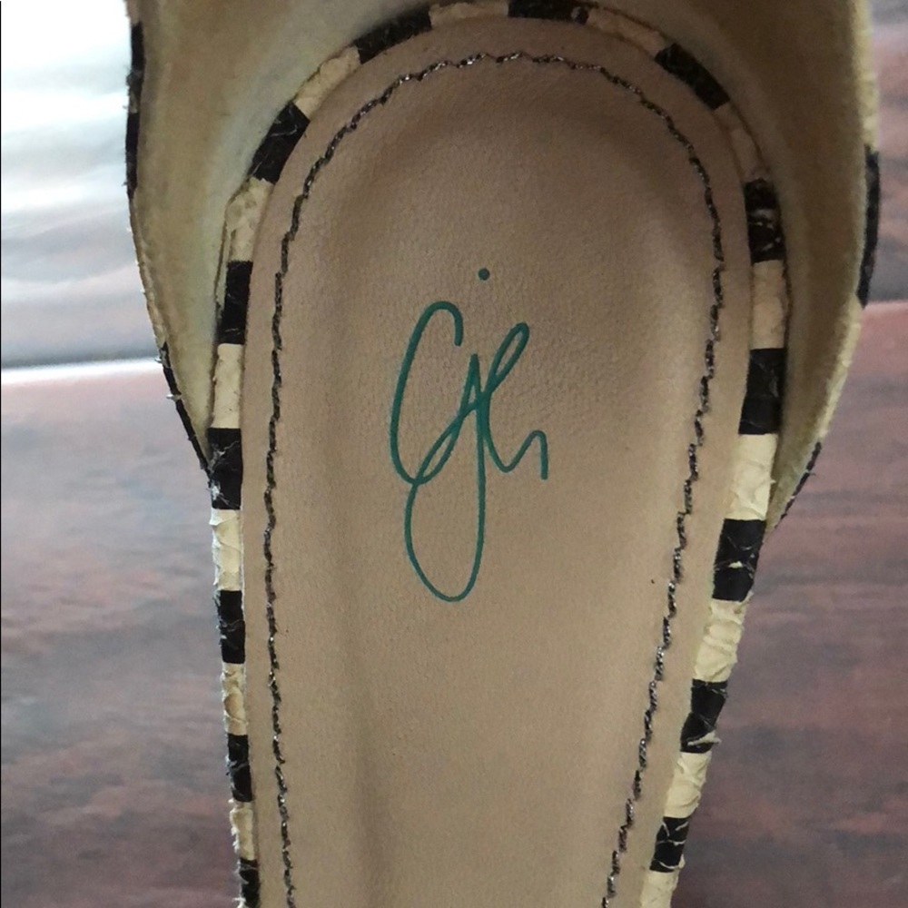 Real Italian leather black/white stripe pumps - Picture 4 of 7